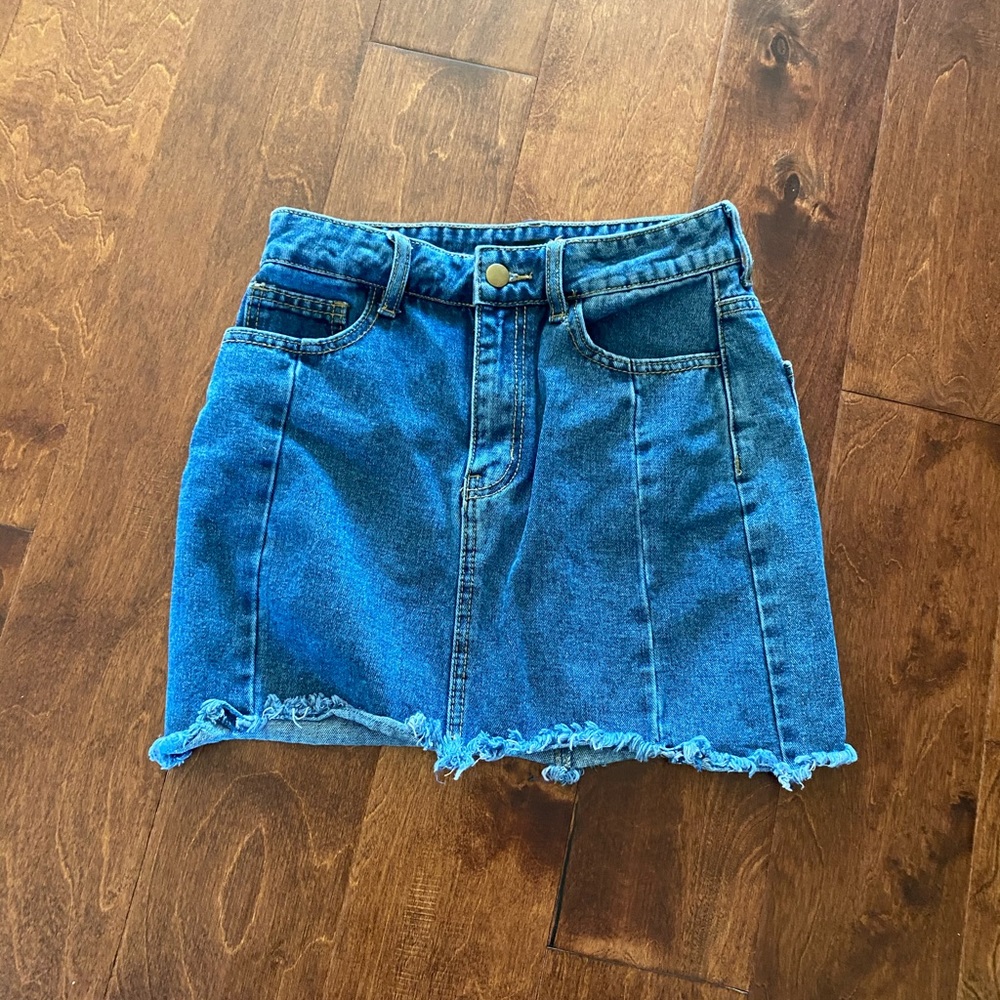 Forever 21 Raw Hem High Waisted Denim Mini Skirt